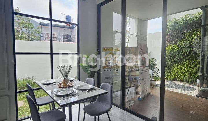 Rumah 2 lantai Casa Varya