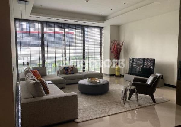 The Pakubuwono Menteng Apartment 3 BR Full Furnish Gandeng 2 Unit Best Price