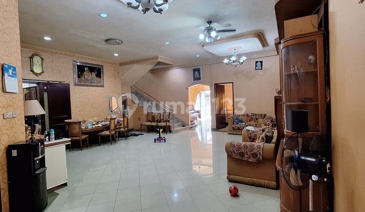 Rumah 2 Lantai Bagus SHM di Sunter, Jakarta Utara