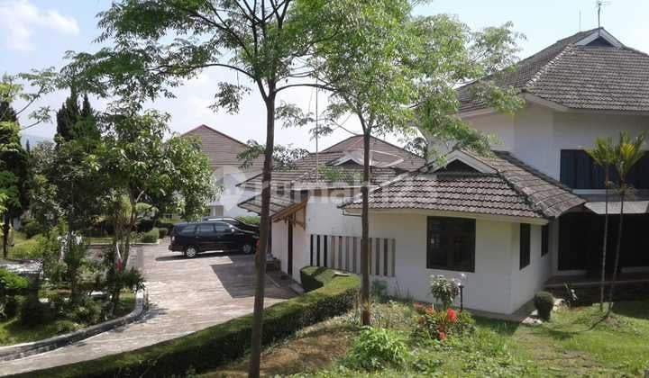Villa Siap Huni 2 Lantai SHM di Cipanas, Bogor