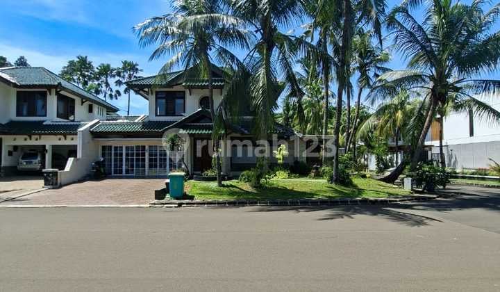 Dijual Rumah Sudut di Bintaro Sektor 9