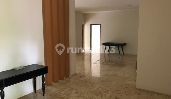 Rumah Bagus Dekat Dharmawangsa Square