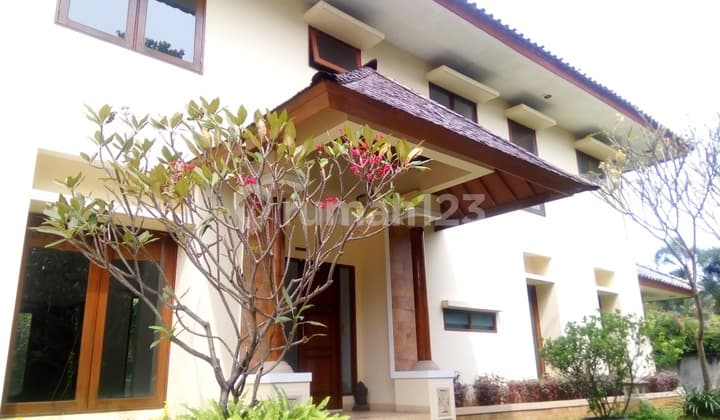 Comfortable And Beautiful Town House In Area Pejaten For Expatriat And Others " The Price Can Be Negotiable "