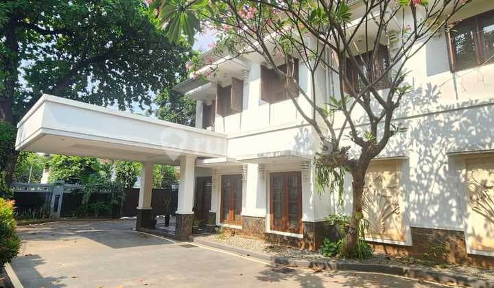 House For Rent At Menteng