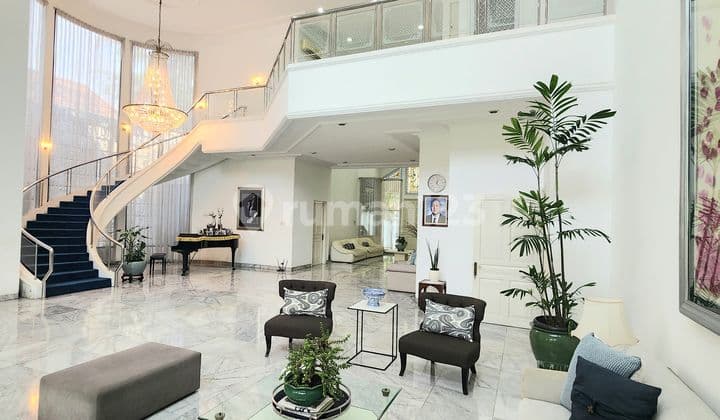 House For Rent At Menteng