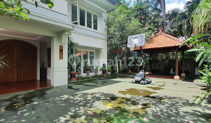 House for rent in Brawijaya area "Limitted Edition".