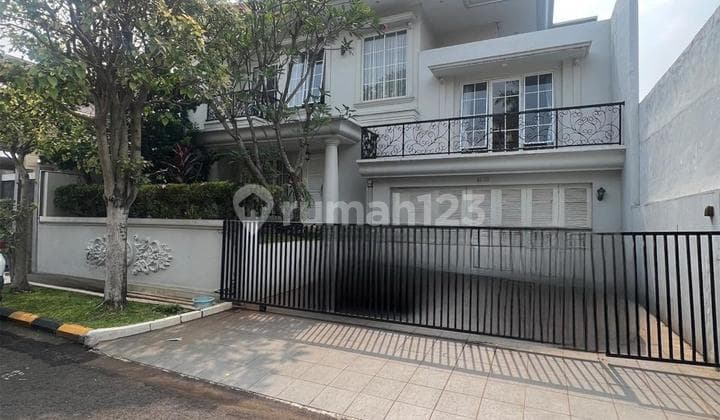 Rumah American Clasic, Super Cantik, Puspita Loka Ciamik, dkt Golf BSD Giri Loka Navapark