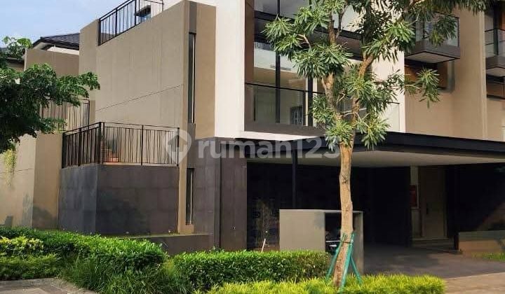 Rumah 3LT Navapark BSD, Bangunan Modern Super GEDE dk Golf Alam Sutera
