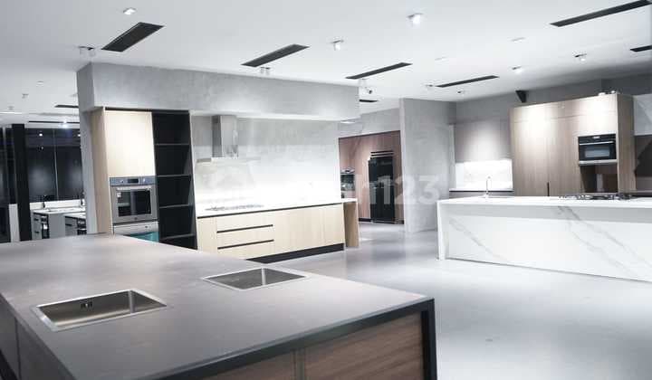 Gedung Kantor Jalan Letjen S Parman, Usaha Tengah Jakarta Barat Ternyaman, 4 Lantai Elegan Kemanggisan Jakbar