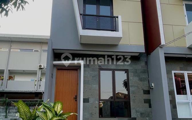 Kamar GEDE | Rumah INDUSTRIAL BSD, CAKEP Kencana Loka Extension