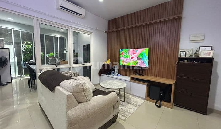 Rumah Savia 2 Lantai, Harga Santai, Nusa Loka byk Taman Kolam Renang