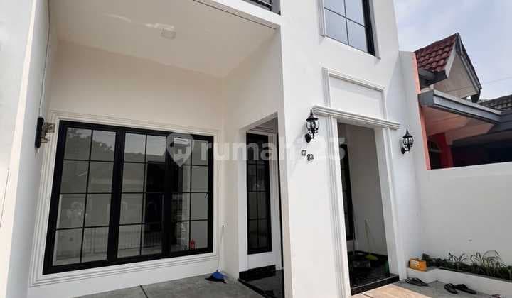 Rumah 2 Lantai Baru, Kitchen Set SHM di Griya Loka Bsd, Dekat Toll Stasiun Rawa Buntu, Tangerang