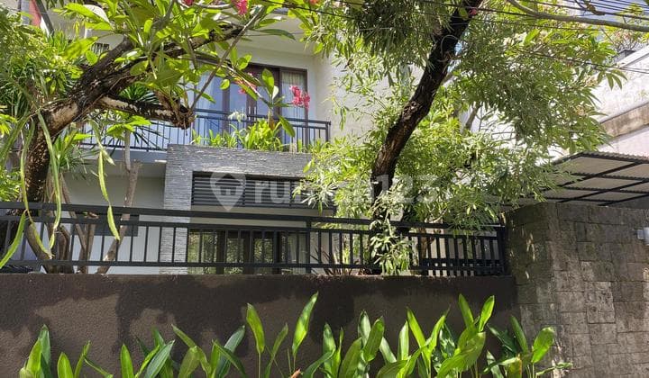 Villa Bagus dengan Suasana Tenang Disewakan, Denpasar Selatan Area