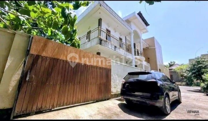 Rumah 2 Lantai Lokasi Bagus Dijual, di Uluwatu