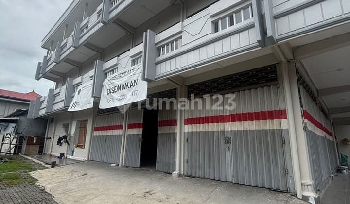 Ruko 3 Lantai Akses Fasilitas Umum Disewakan, di Denpasar Utara Area