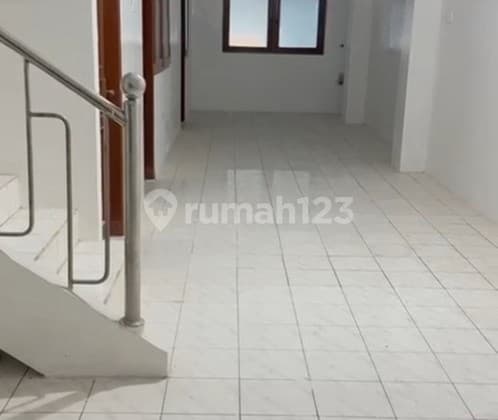 Ruko Strategis Lokasi Pusat Kota Disewakan, di Gatsu, Denpasar Area