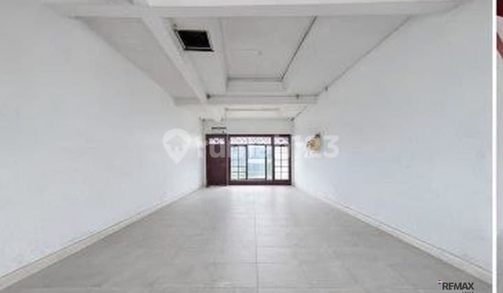 Ruko Premium 3 Lantai Disewakan, di Padangsambian, Denpasar Area