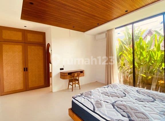 Elegant Modern Villa With Private Pool In Seseh