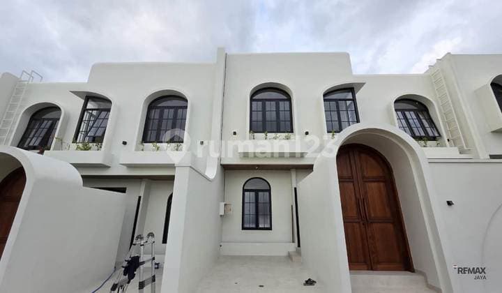 Villa Modern Cantik 2 Kamar Tidur Dijual, di Nyitdah, Tabanan Area