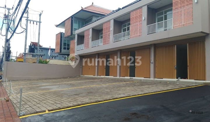 Ruko 2 Lantai dan Gudang Premium Disewakan, di Denpasar Barat Area