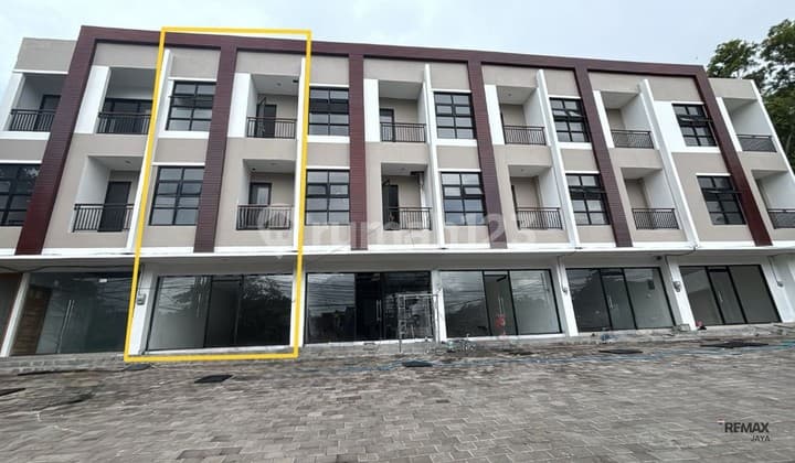 Ruko 3 Lantai Legalitas Lengkap Dijual, di Area Uluwatu Kuta Selatan