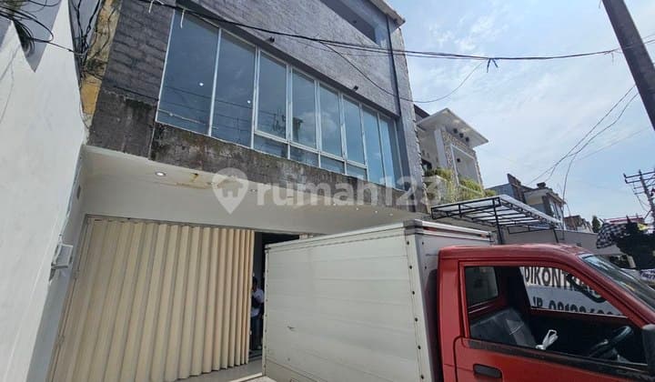 Ruko 3 Lantai Disewakan di Area Sanglah, Denpasar