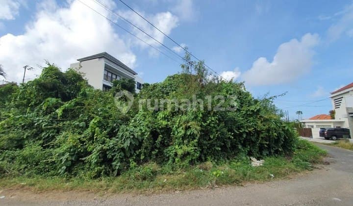 Tanah Cantik 5,85 Are Cocok untuk Villa Dijual, di Area Ungasan