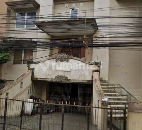 Shop With The Expansive Layout And Strategic Location For Rent In Denpasar