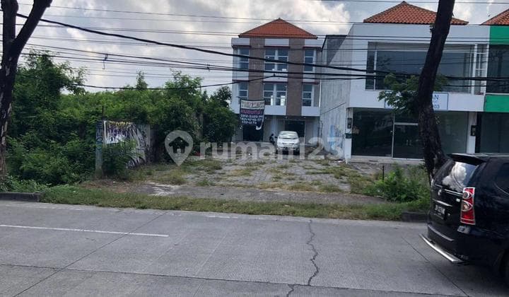 Ruko Premium 3 Lantai untuk Usaha Disewakan, di Seminyak Area
