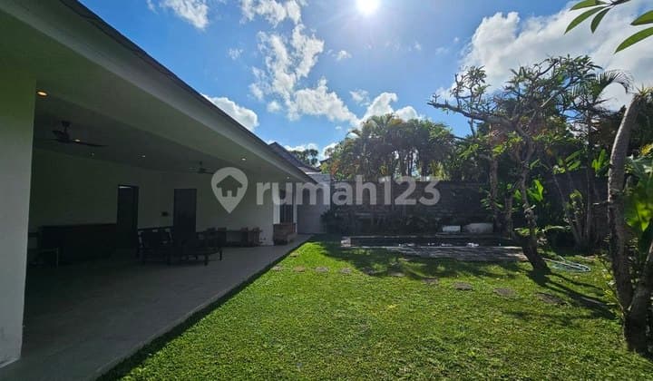 Serene 2 Bedroom Villa With Private Garden For Rent, In Kerobokan Area