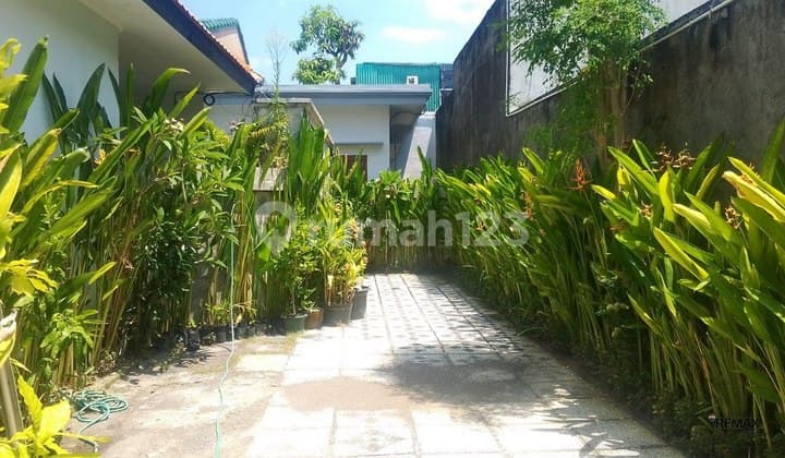 Rumah Mewah 1 Lantai Design Tradisional Minimalis Disewakan, di Sanur