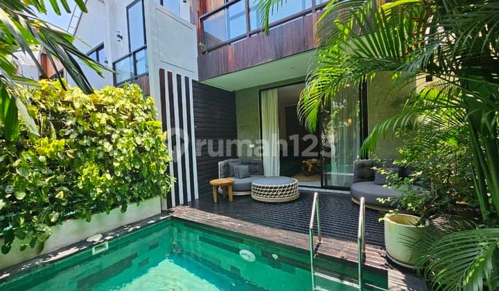 Modern Villa For Leasehold 21 Years in Berawa Canggu