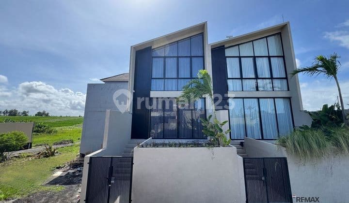 Modern Beautiful Fully Furnished Villa for Sale in Munggu, Badung Area