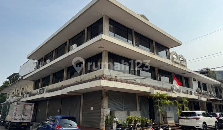 Ruko, 3 Lantai Taman Kebon Jeruk