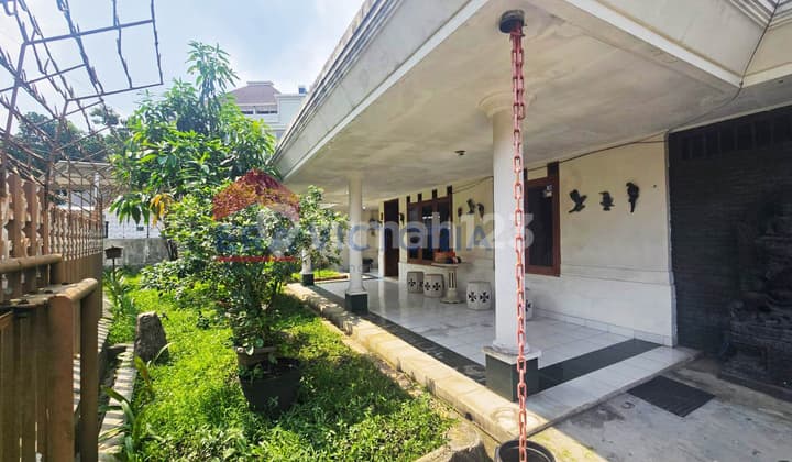 Rumah Tengah Kota Dekat Mog & Alun-Alun Cocok Hunian & Investasi