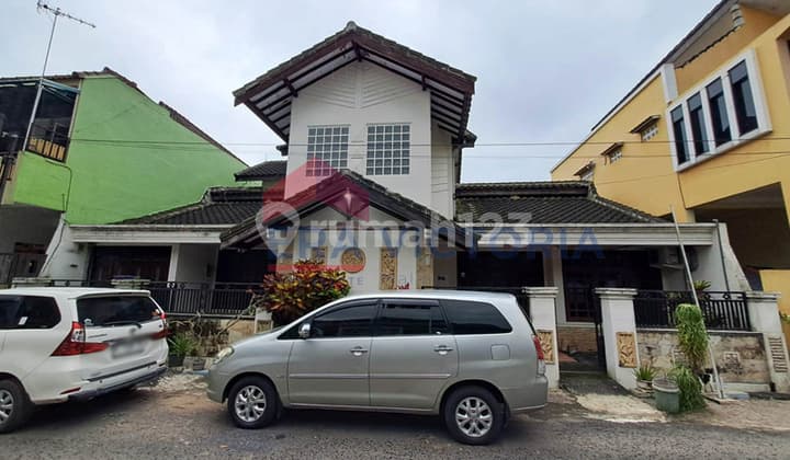 Rumah 1,5 Lantai Kondisi Bagus Terawat Dekat Gor Ken Arok