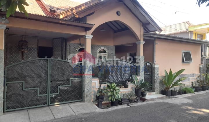 Rumah Lokasi Strategis Dekat Sekolah Dan Perkantoran Probolinggo