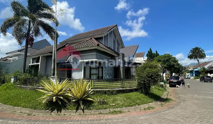 Dijual Rumah Area Perumahan Elit, Fasilitas Lengkap Tengah Kota Malang
