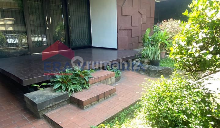 Dijual Rumah Dekat Rumah Dinas Bi,umner Kondisi Terawat Kota Malang