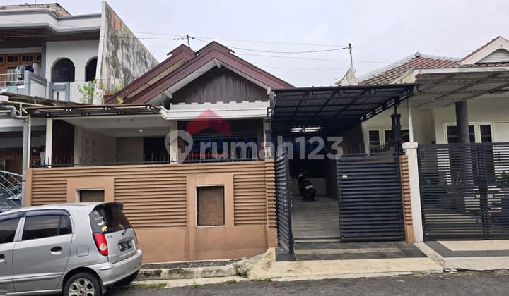 Disewakan Rumah Perum One Gate System,semi Furnished Kota Malang