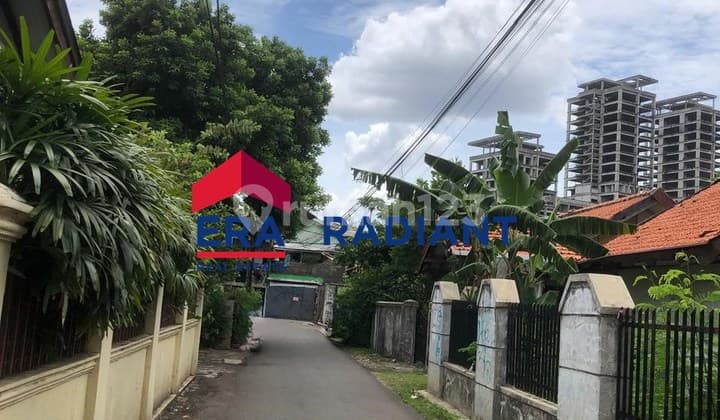 Tanah Strategis 272 m² di Komplek BPK Kebon Jeruk - Dekat Tol