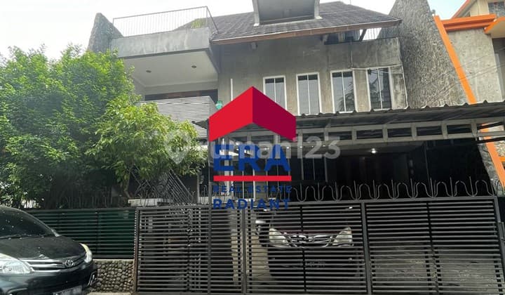 Dijual Rumah Terawat Siap Huni, di Jl Antena Radio Dalam, Jaksel