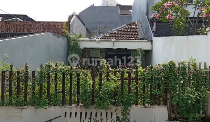 Rumah Tua Siap Bangun 150M @ Utan Kayu Jaktim