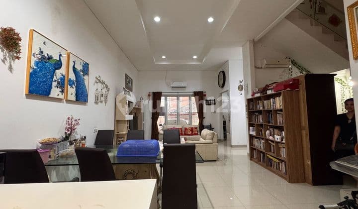 House For Quick Sale In Muara Karang 8x15 Near Market