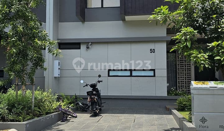 Rumah Baru Siap Huni, Hunian Mewah, Dekat Sumarecon Gede Bage