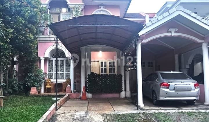 Rumah Cantik Satu Langkah ke Pintu Tol Kota Wisata Cibubur