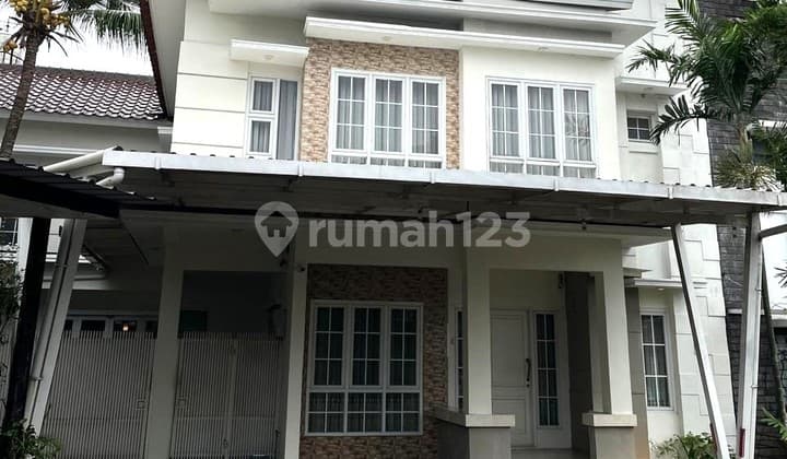 Rumah Klasik Cantik Harga Nego di Perumahan Modern Raffles Hills Cibubur