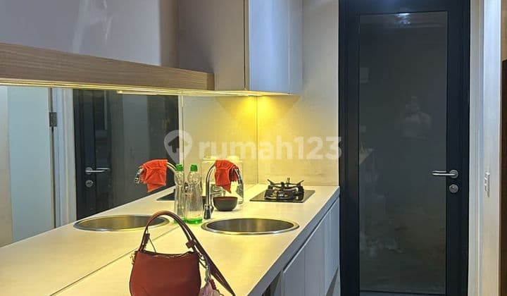 Beautiful House in Greenwich Cluster Fexshause BSD Tangerang Lia