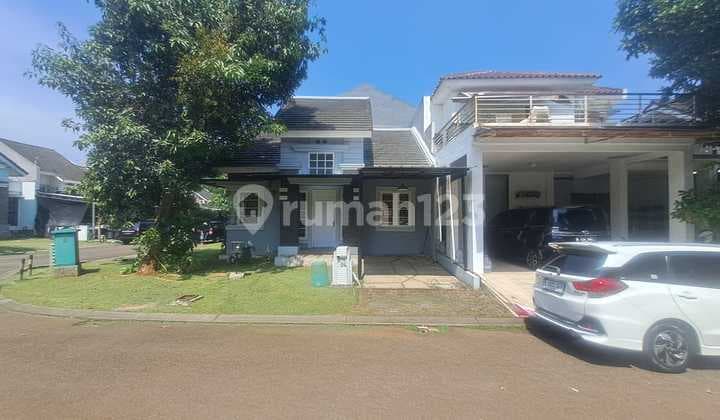 Rumah Cantik di Delatinos Santiago Bsd