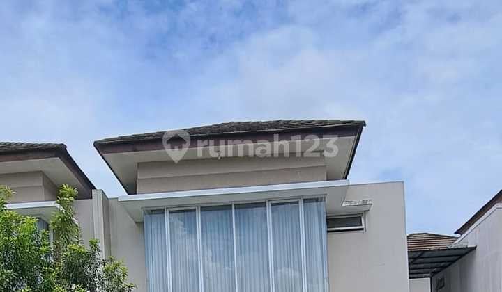 Rumah Cantik di Jade Park Buaran Tangerang Selatan